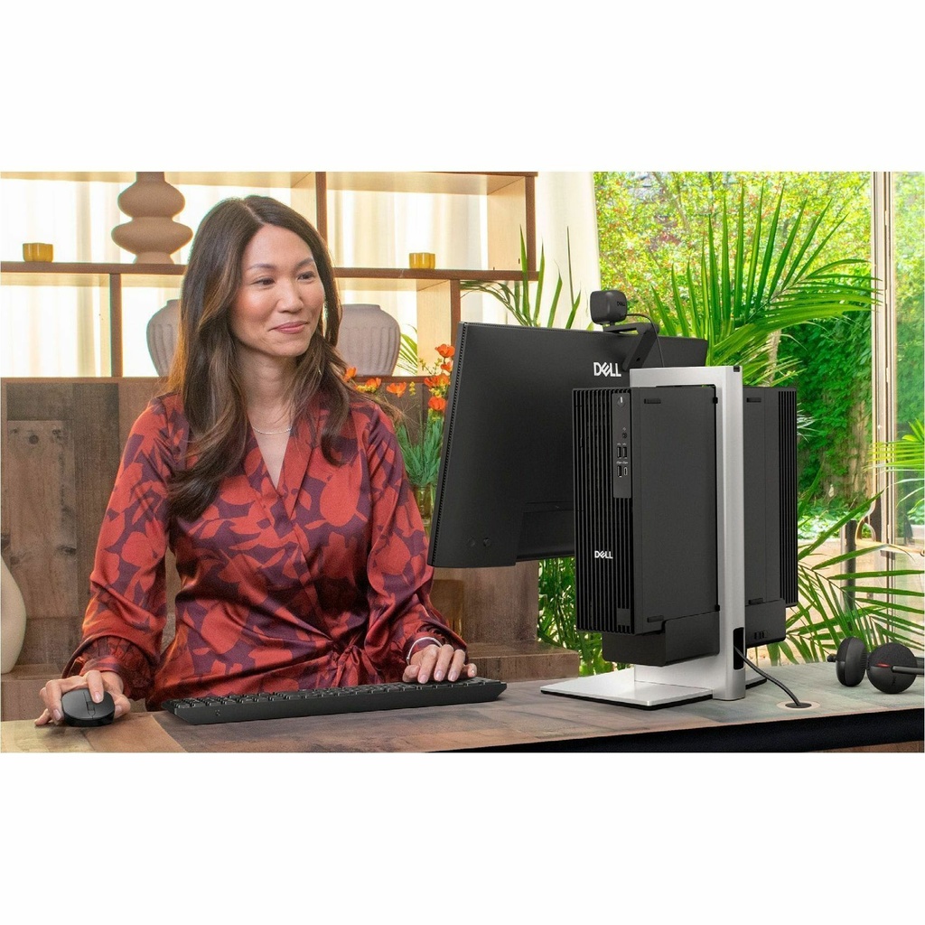 Dell Pro QCS1250 Desktop Computer - Intel Core Ultra 5 235 - 16 GB - 5