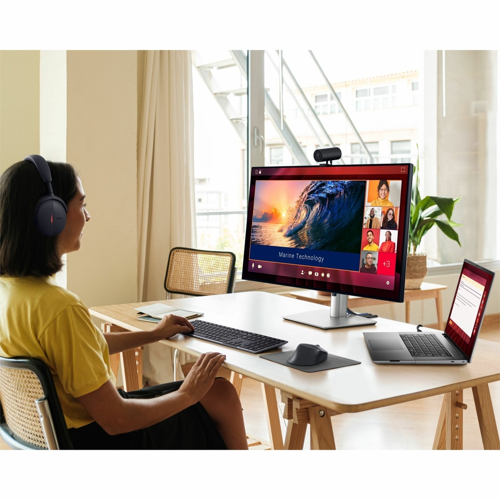Dell UltraSharp U3225QE 32" Class 4K UHD LED Monitor - 16:9 - Silver